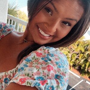 Meet your Posher, Jade